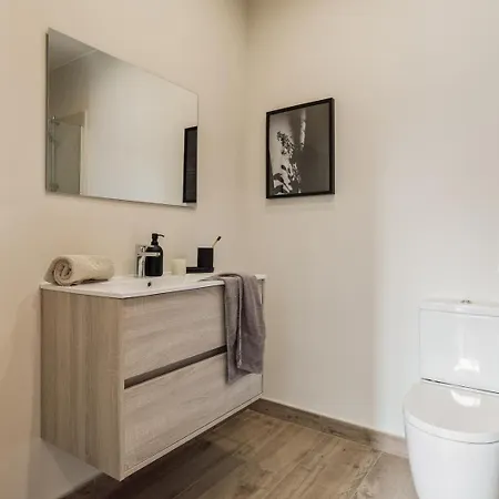 Amatitlan - 3 Bedrooms And Balcony In Eixample バルセロナ